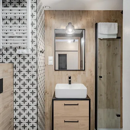 Przy lotnisku Apartament *